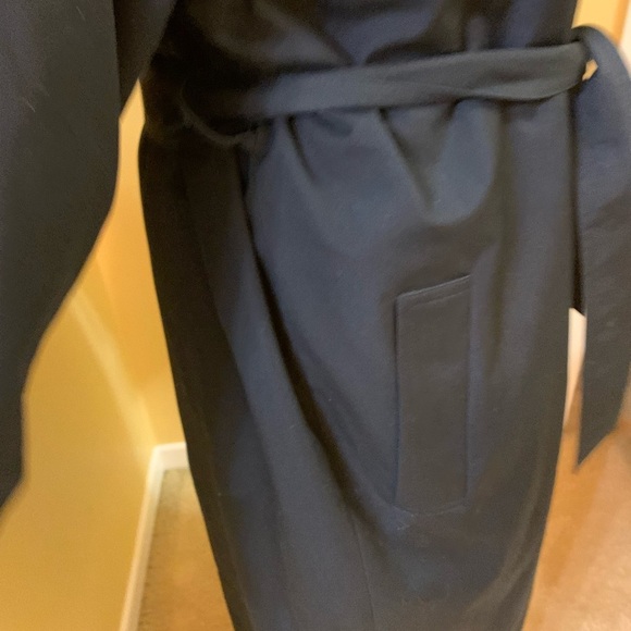 Collection Elegante Trench coat above ankle length - Picture 8 of 16